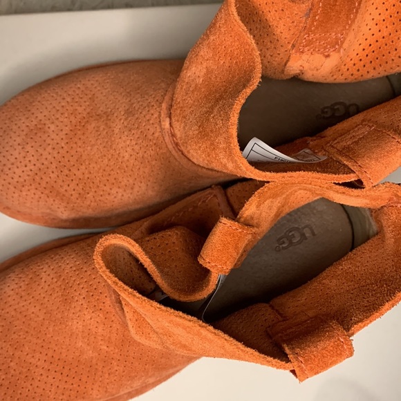 UGG Orange Booties Original US 7 - fits small - Picture 5 of 5
